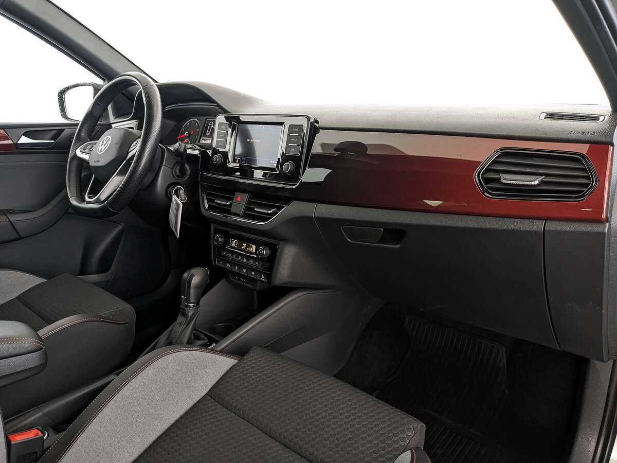 Volkswagen Polo с пробегом — 2021 год. Фото: #8