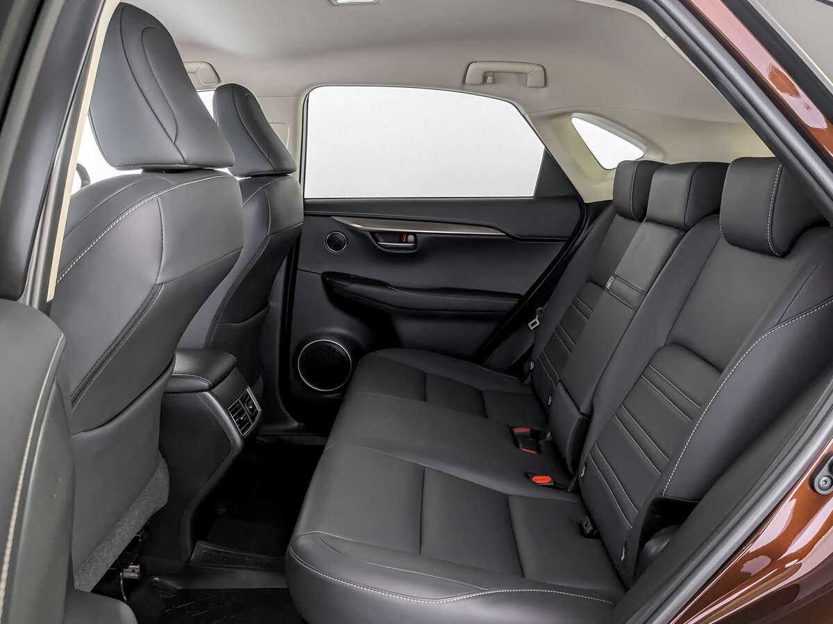 Lexus NX с пробегом — 2017 год. Фото: #9