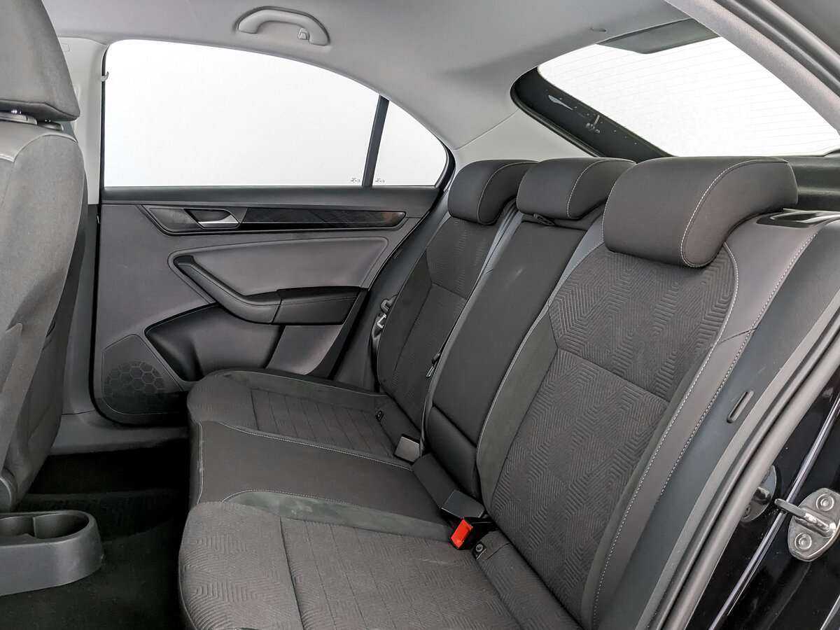 Volkswagen Polo с пробегом — 2022 год. Фото: #9