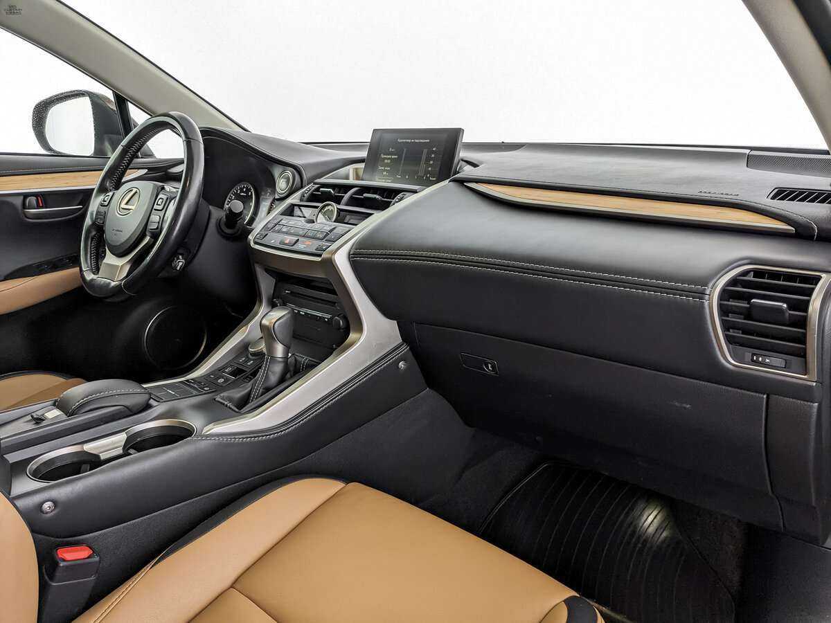 Lexus NX с пробегом — 2017 год. Фото: #8