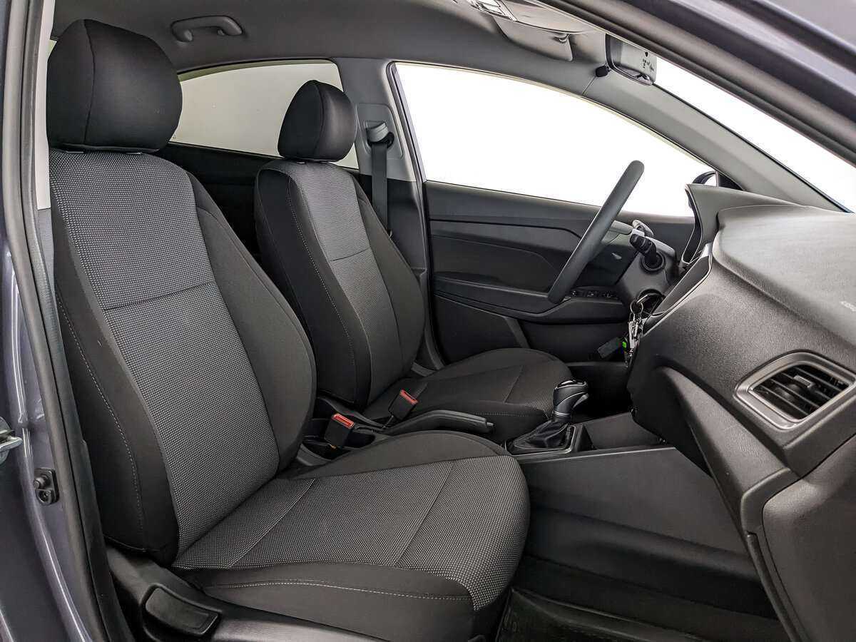 Hyundai Solaris с пробегом — 2021 год. Фото: #23