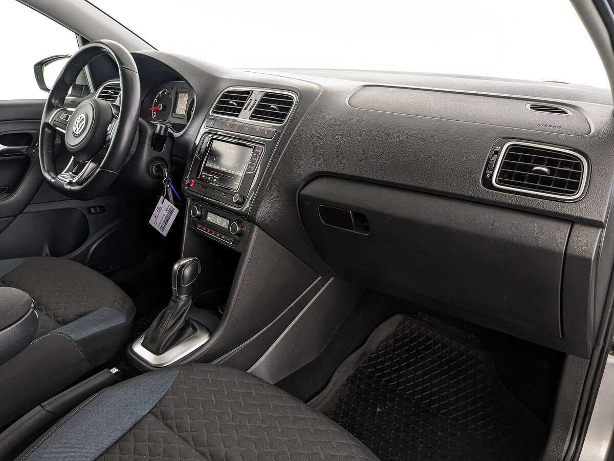 Volkswagen Polo с пробегом — 2020 год. Фото: #8