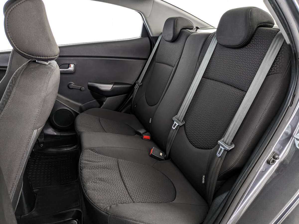 Kia Rio с пробегом — 2017 год. Фото: #12