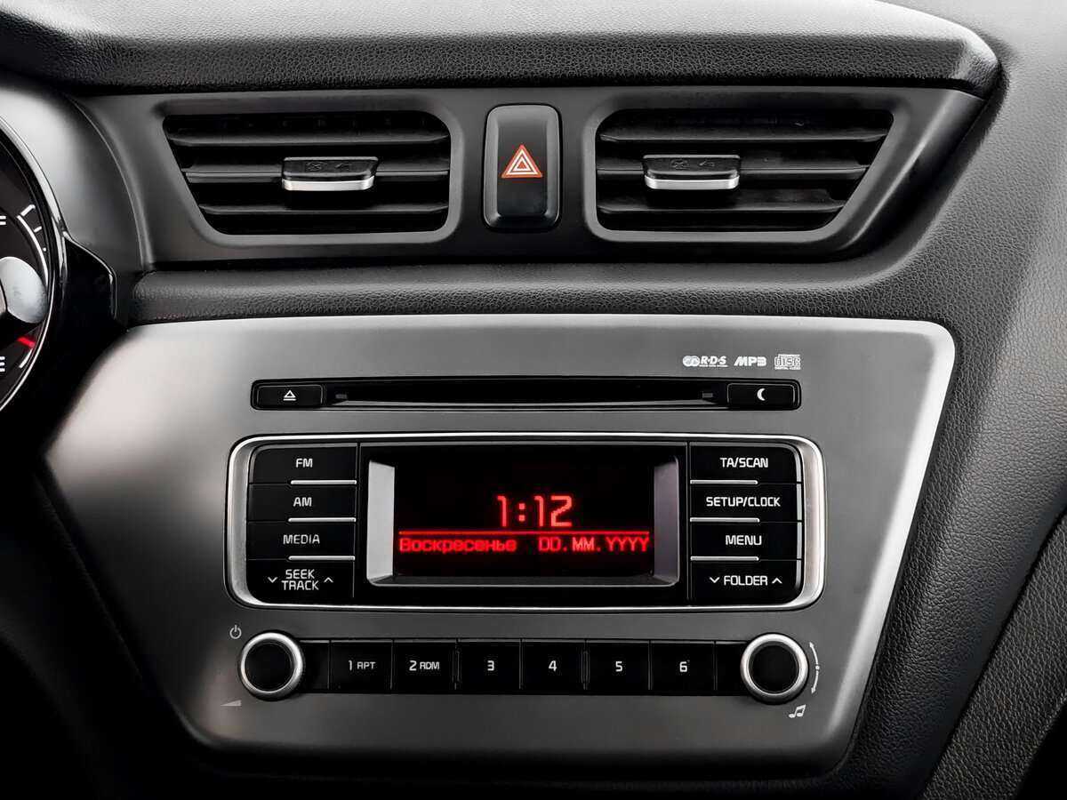 Kia Rio с пробегом — 2016 год. Фото: #12