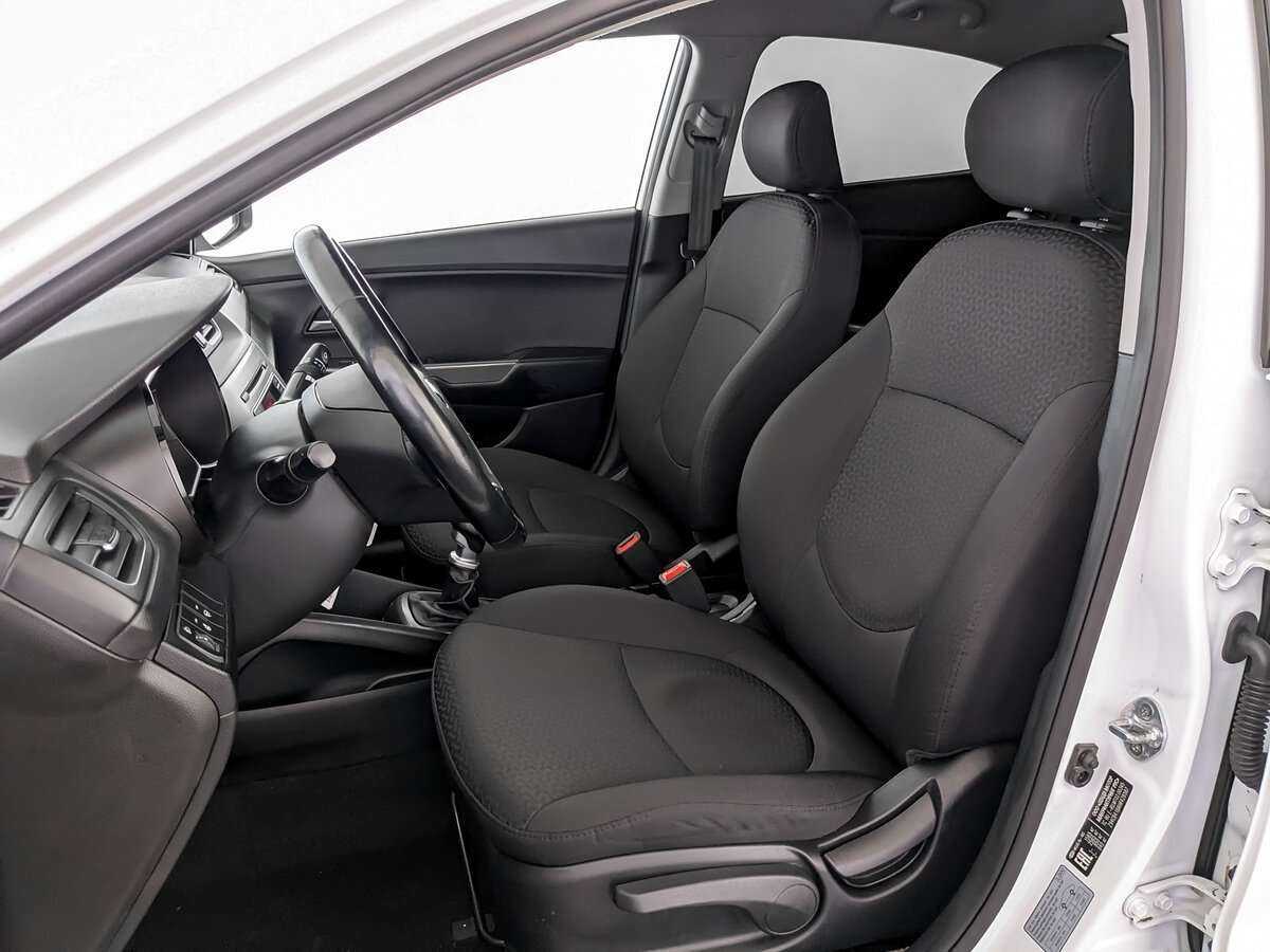 Kia Rio с пробегом — 2016 год. Фото: #15