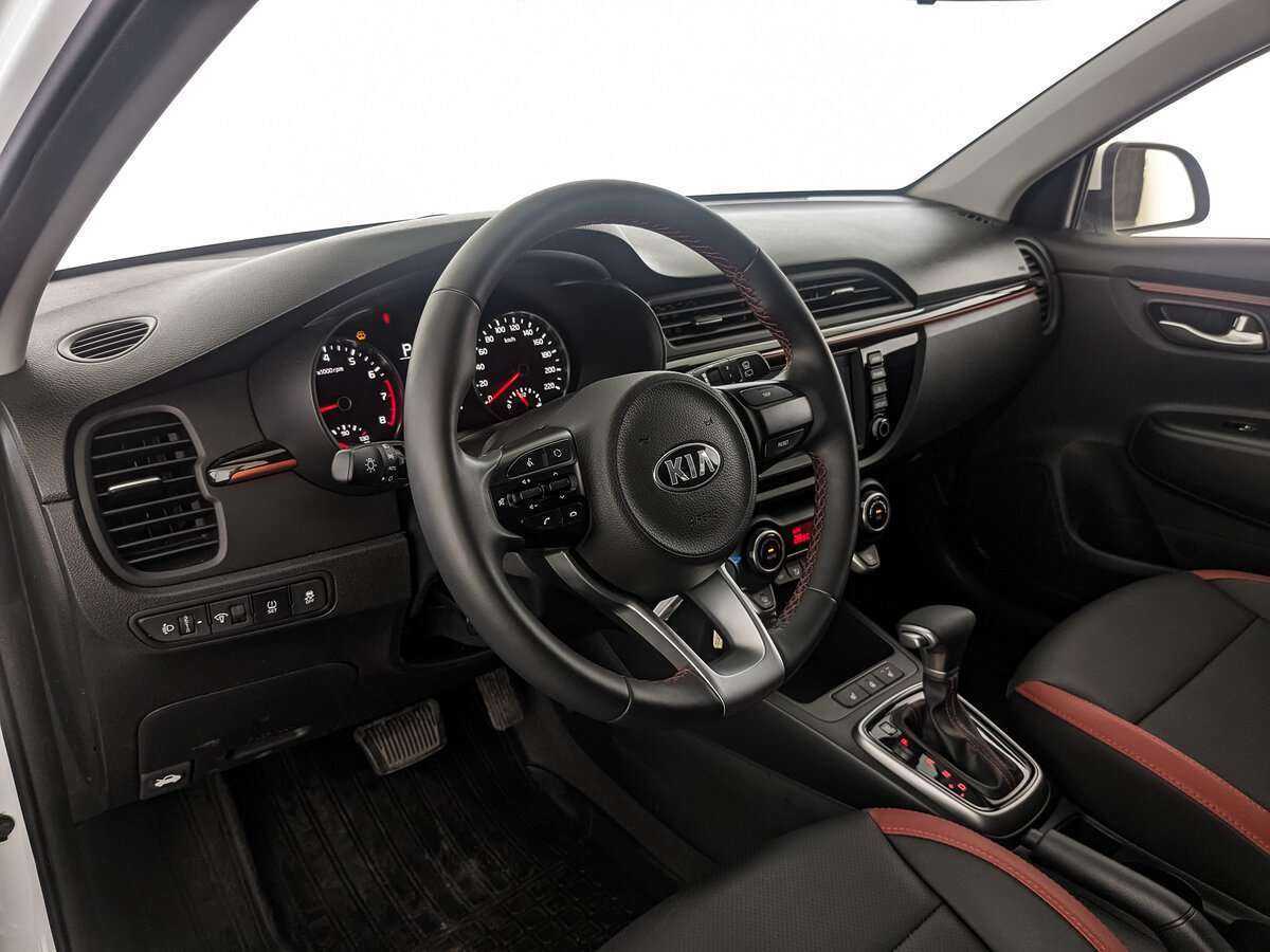 Kia Rio с пробегом — 2020 год. Фото: #10