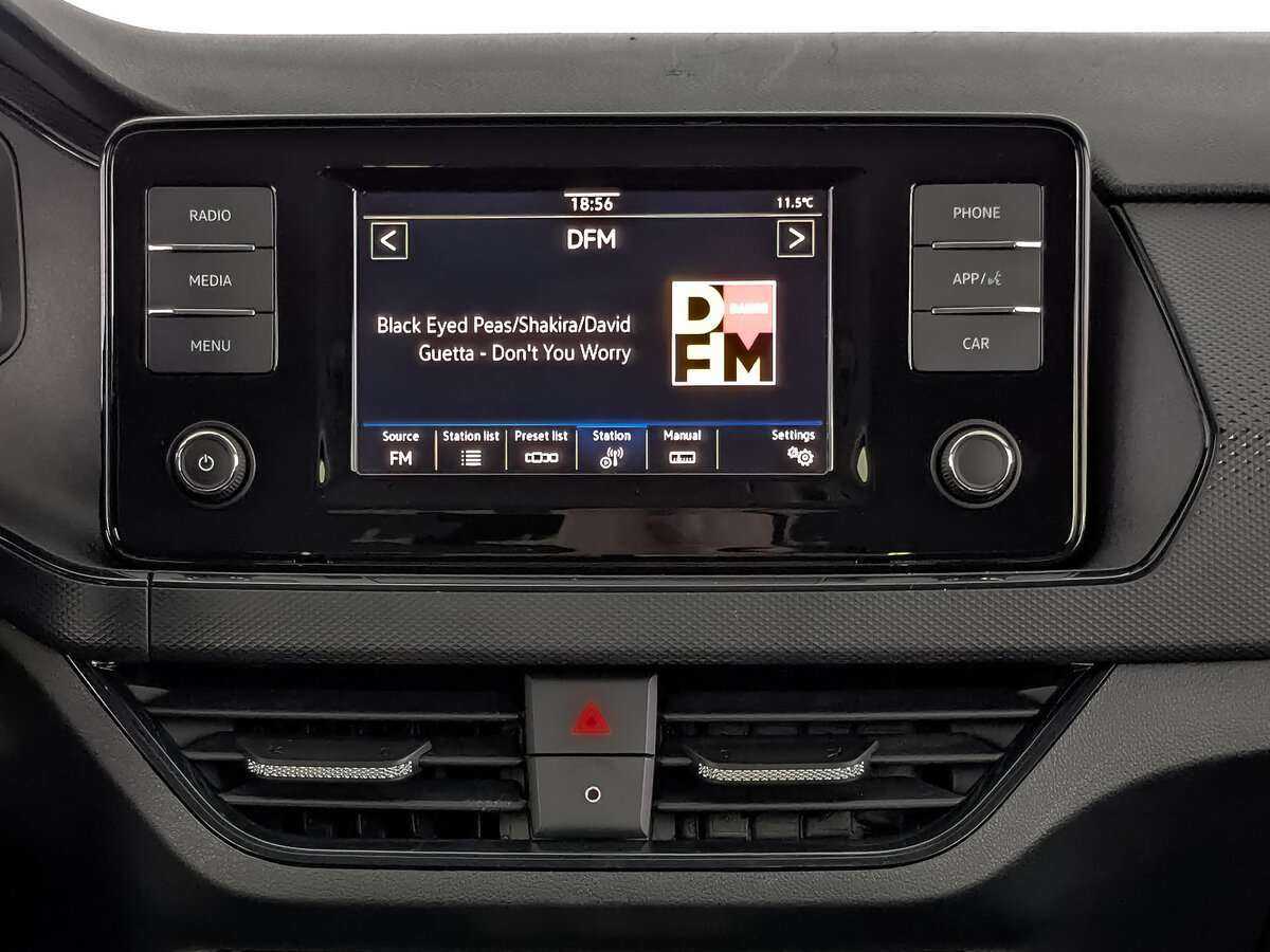 Volkswagen Polo с пробегом — 2021 год. Фото: #11