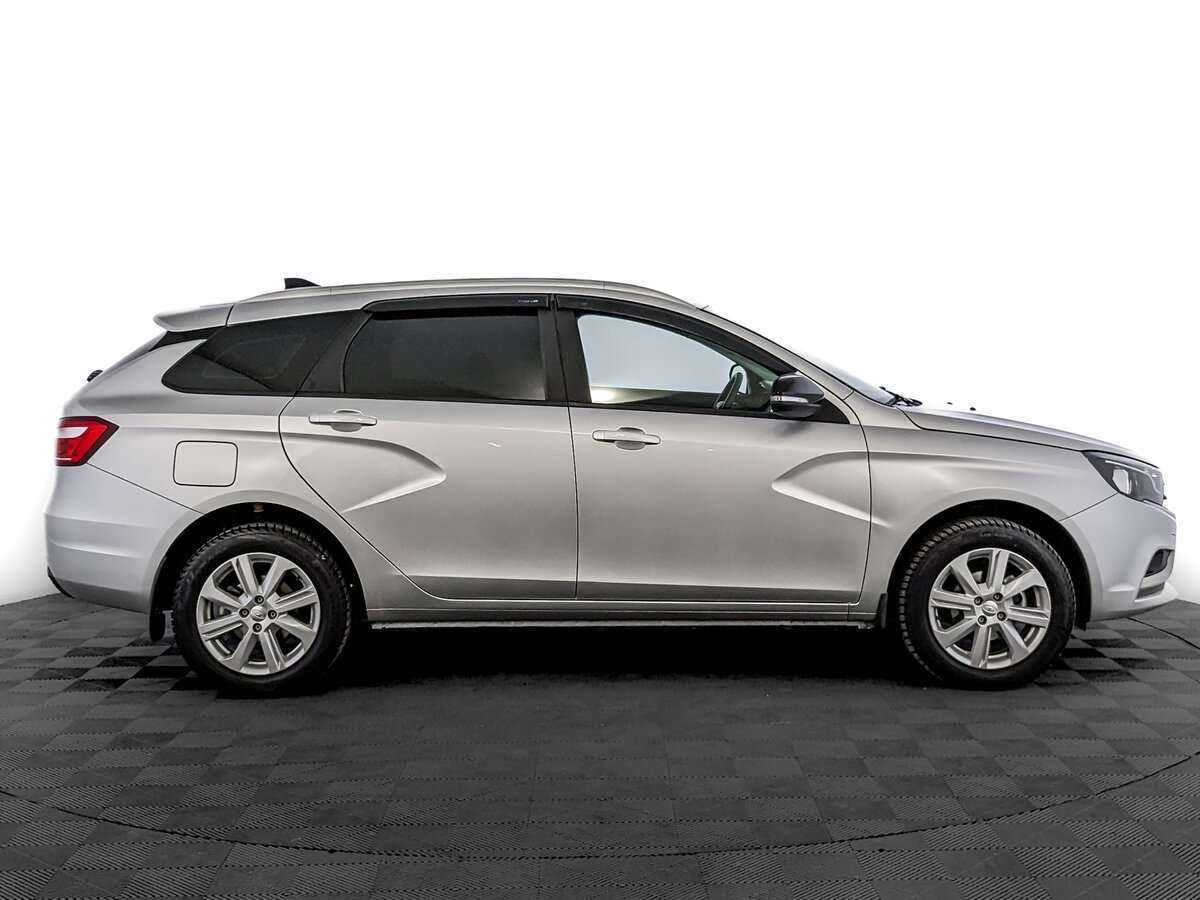 Lada (ВАЗ) Vesta с пробегом — 2022 год. Фото: #3