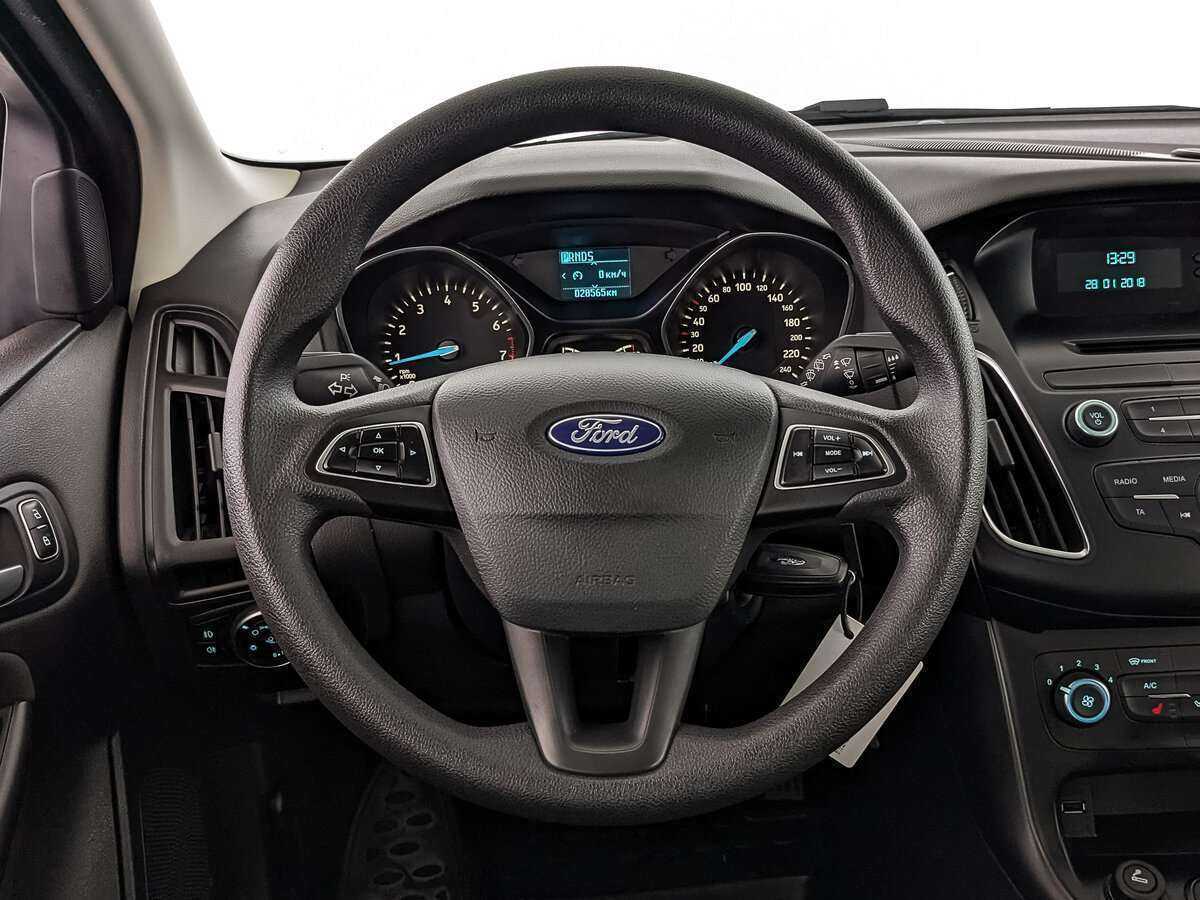 Ford Focus с пробегом — 2018 год. Фото: #17