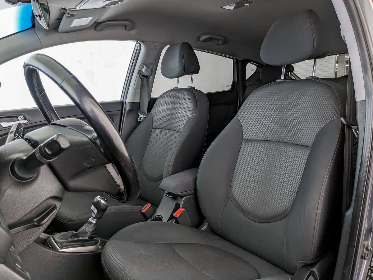 Hyundai Solaris с пробегом — 2016 год. Фото: #15