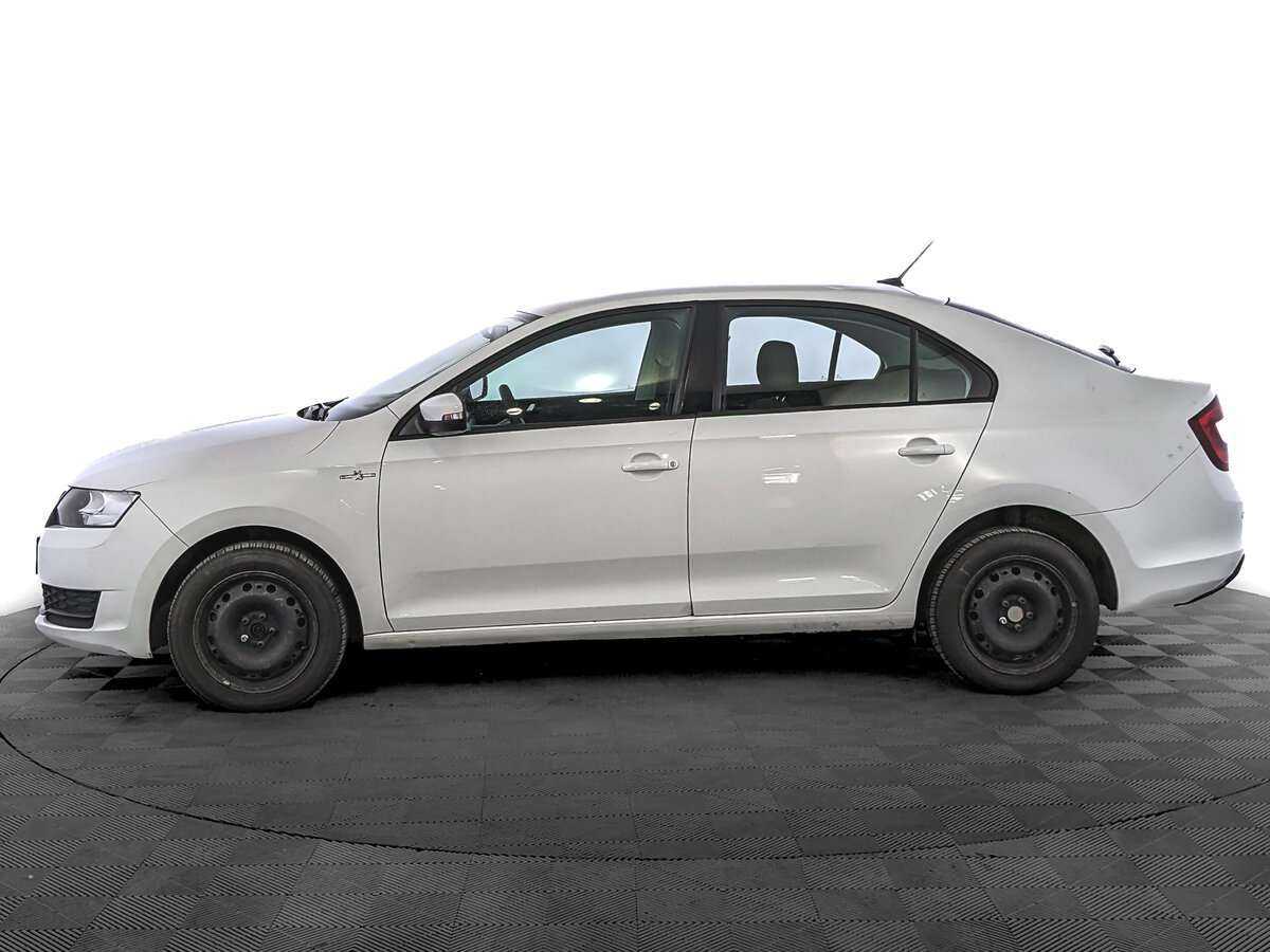 Skoda Rapid с пробегом — 2019 год. Фото: #7