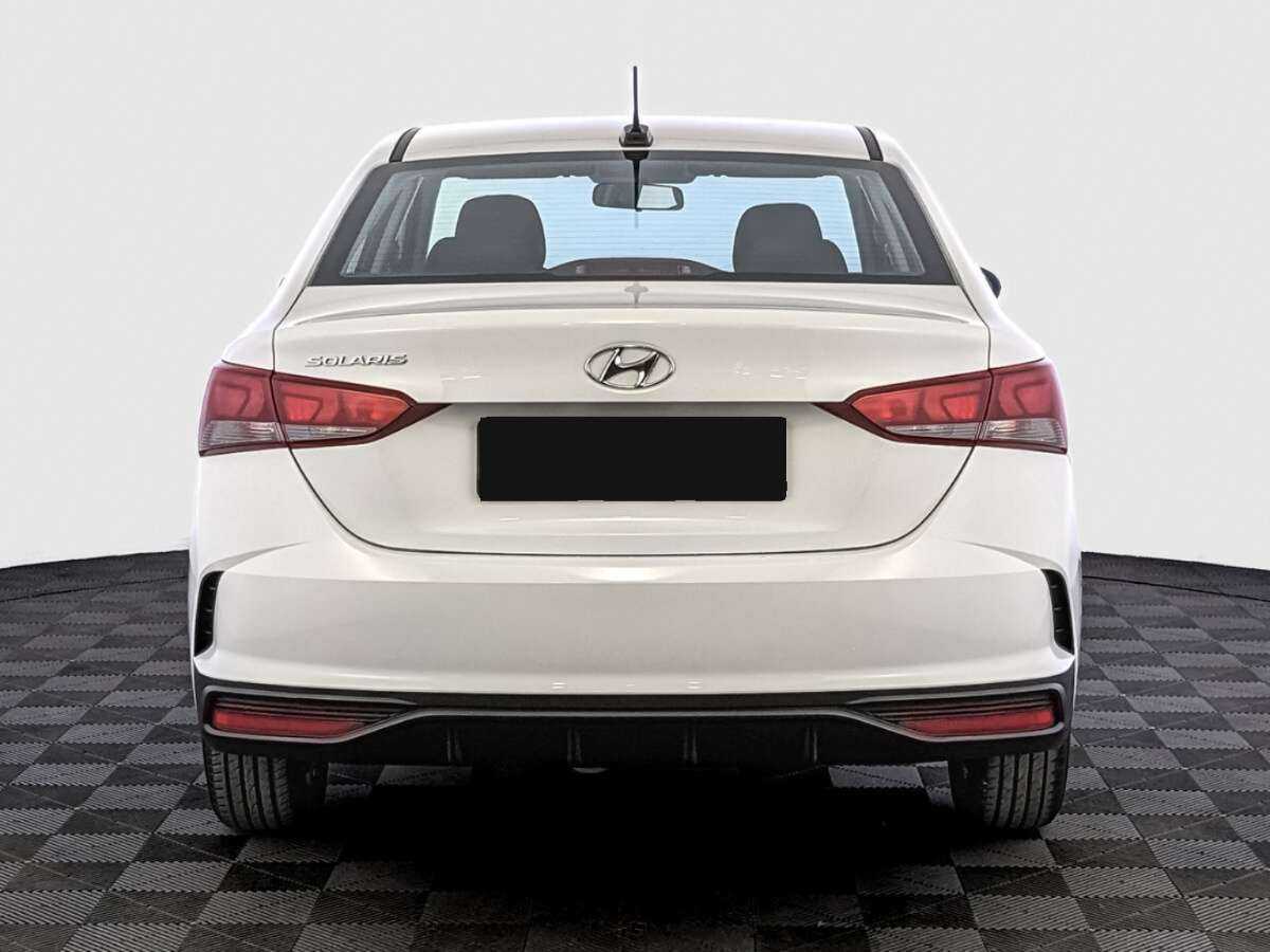 Hyundai Solaris с пробегом — 2022 год. Фото: #5