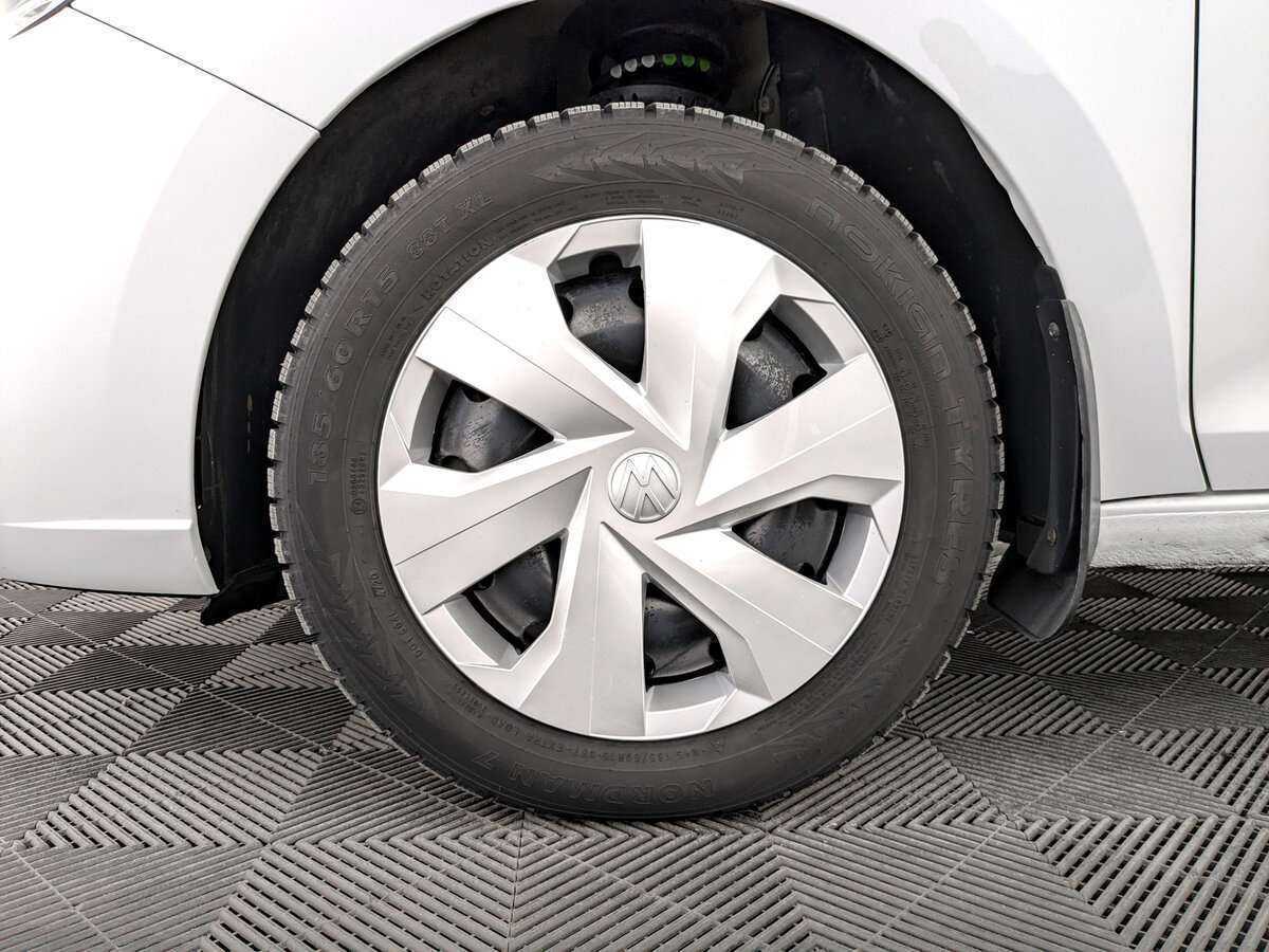 Volkswagen Polo с пробегом — 2020 год. Фото: #16