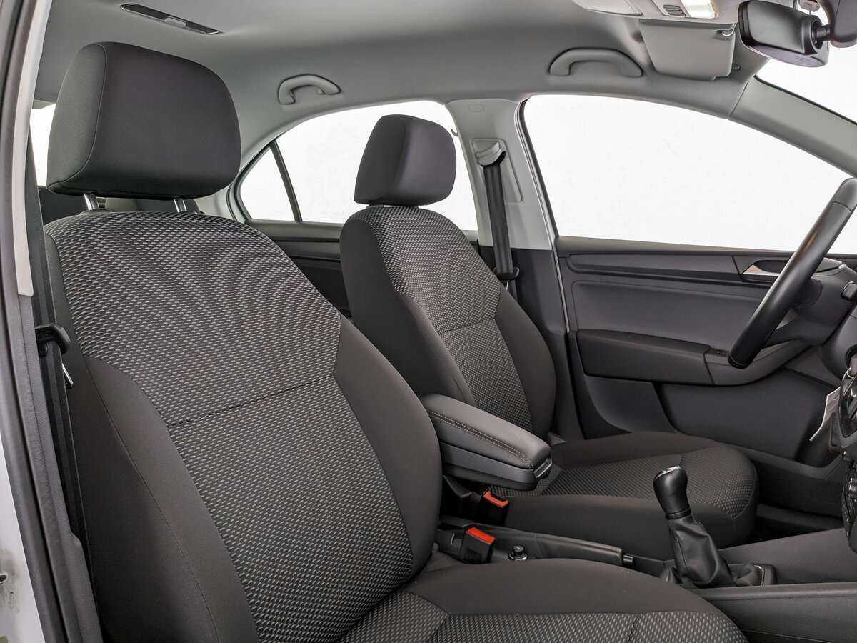 Volkswagen Polo с пробегом — 2020 год. Фото: #21