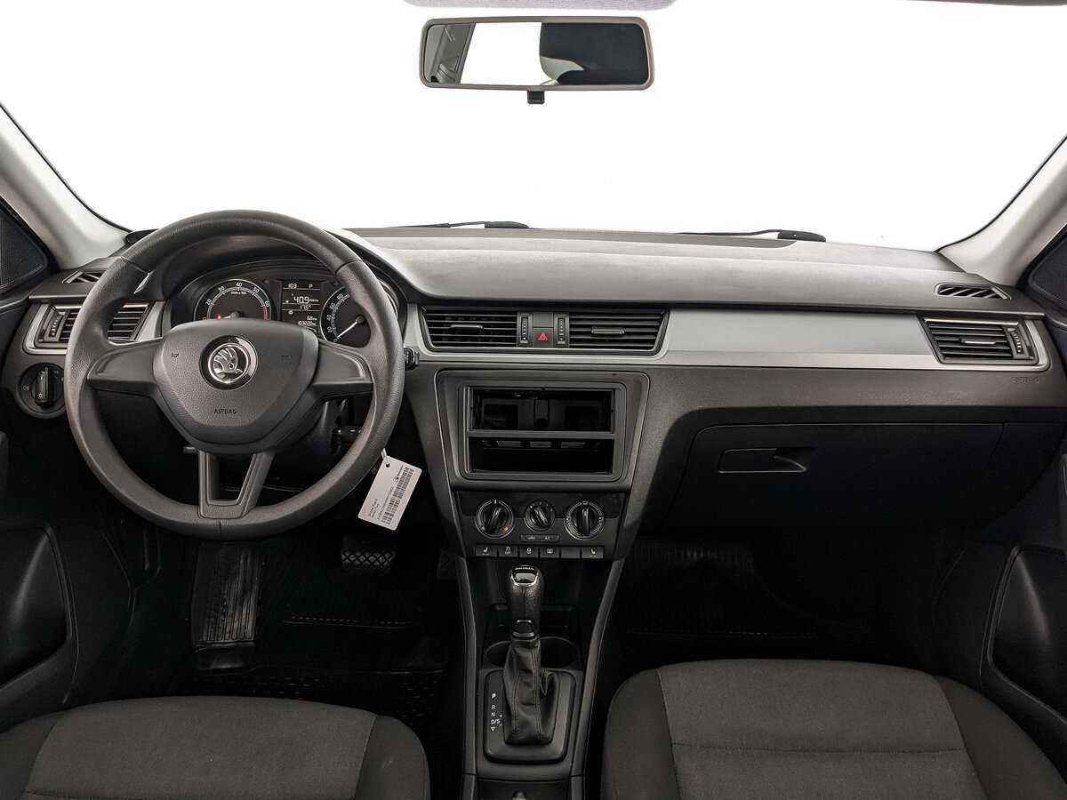 Skoda Rapid с пробегом — 2018 год. Фото: #9