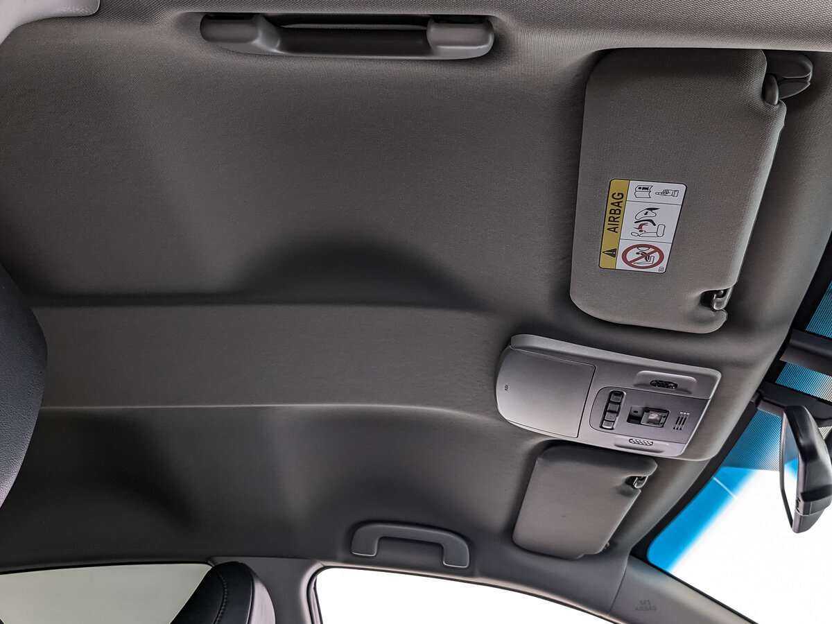 Toyota Camry с пробегом — 2020 год. Фото: #22