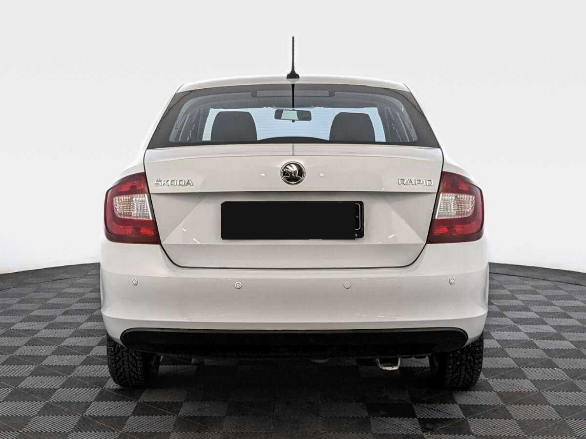 Skoda Rapid с пробегом — 2018 год. Фото: #5