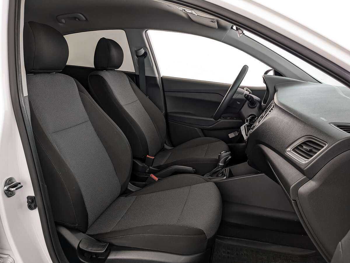 Hyundai Solaris с пробегом — 2021 год. Фото: #19