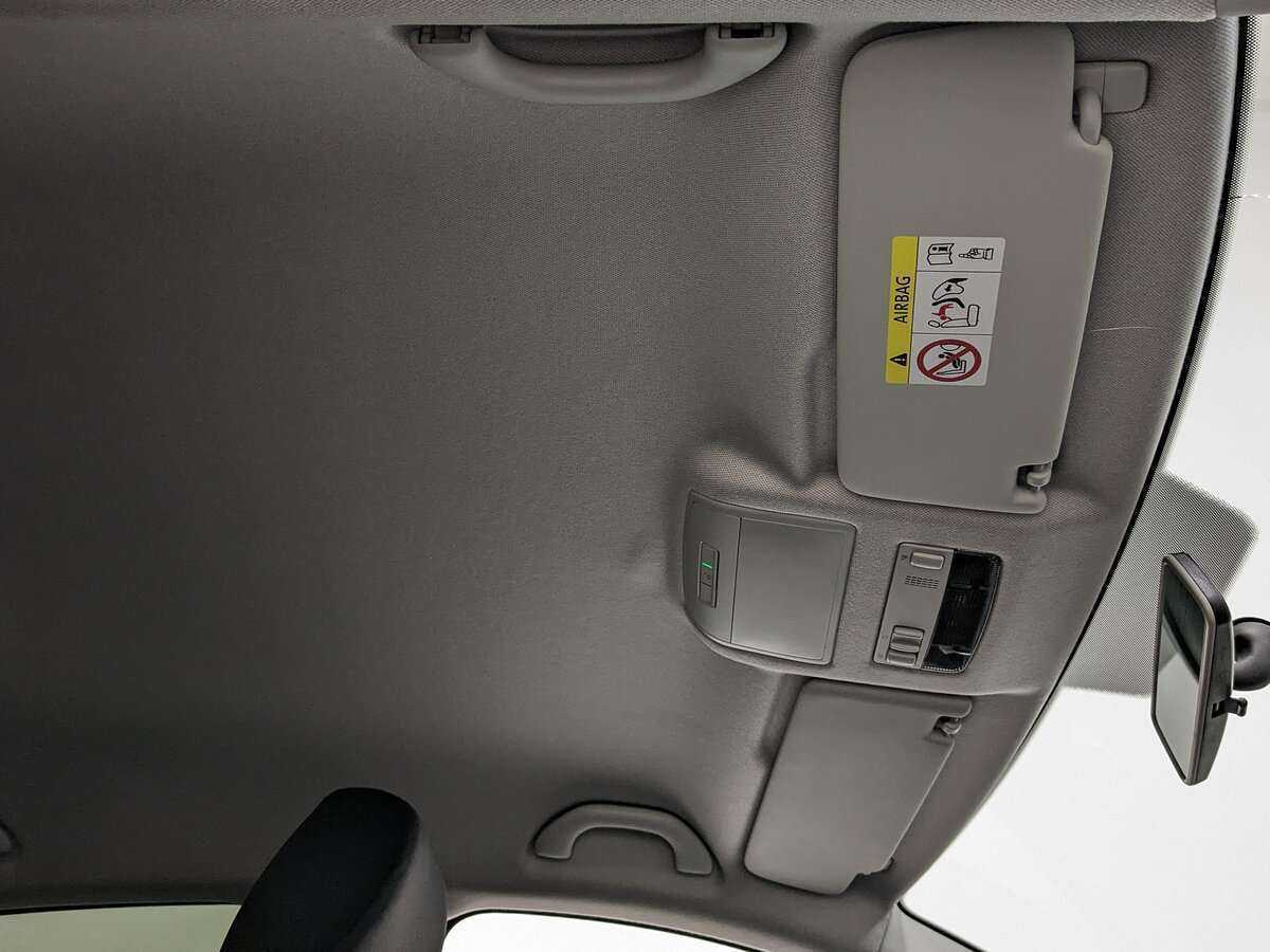 Volkswagen Polo с пробегом — 2020 год. Фото: #18