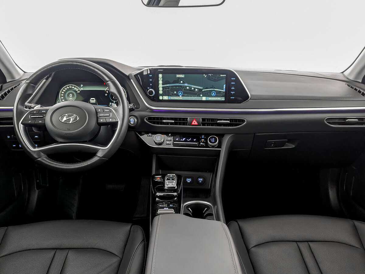 Hyundai Sonata с пробегом — 2021 год. Фото: #11