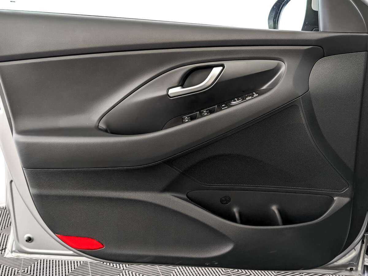 Hyundai i30 с пробегом — 2023 год. Фото: #18
