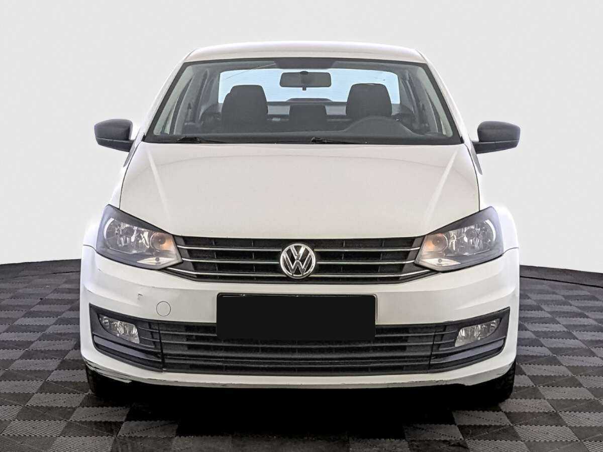 Volkswagen Polo с пробегом — 2018 год. Фото: #1