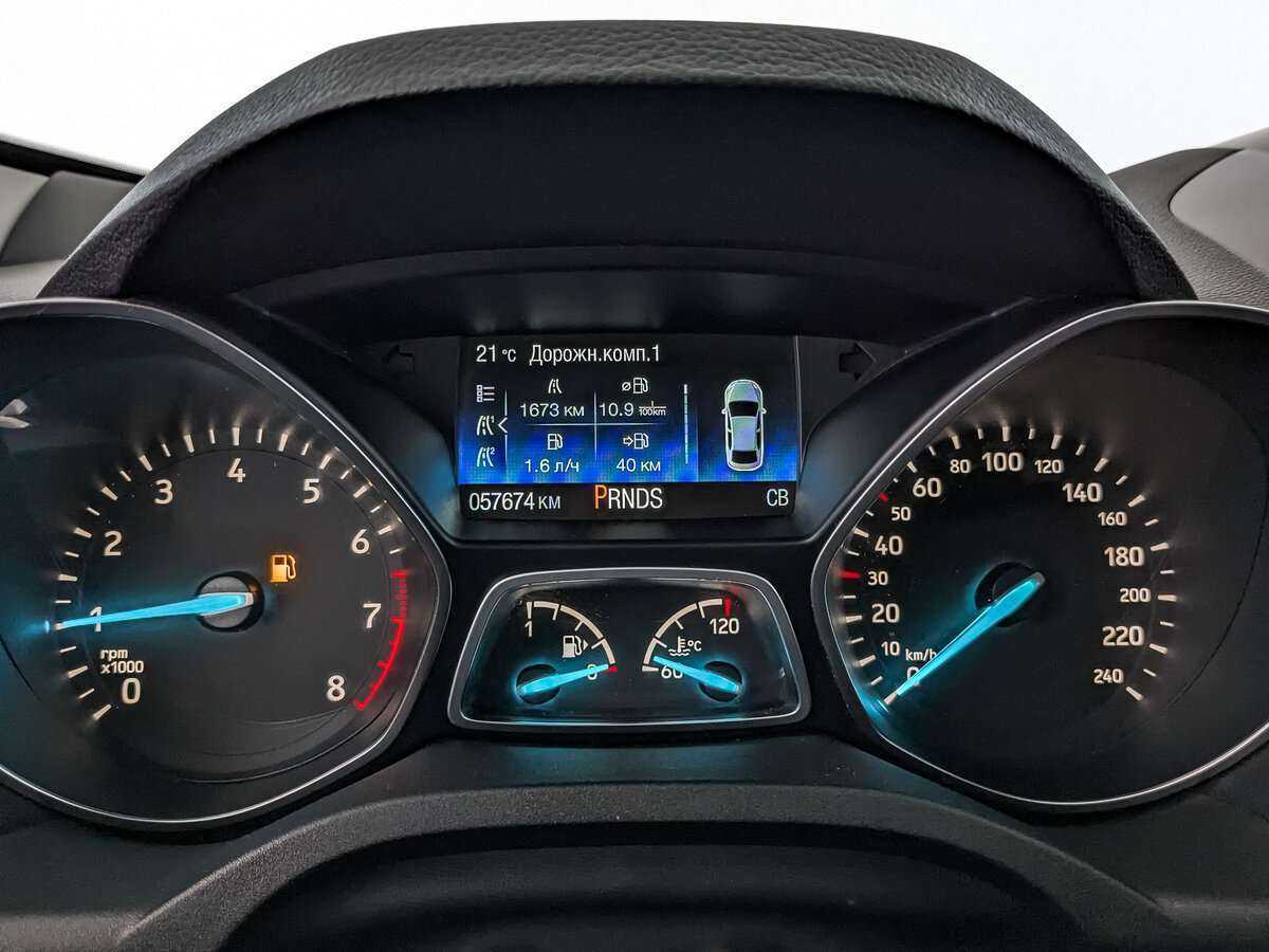 Ford Kuga с пробегом — 2018 год. Фото: #11