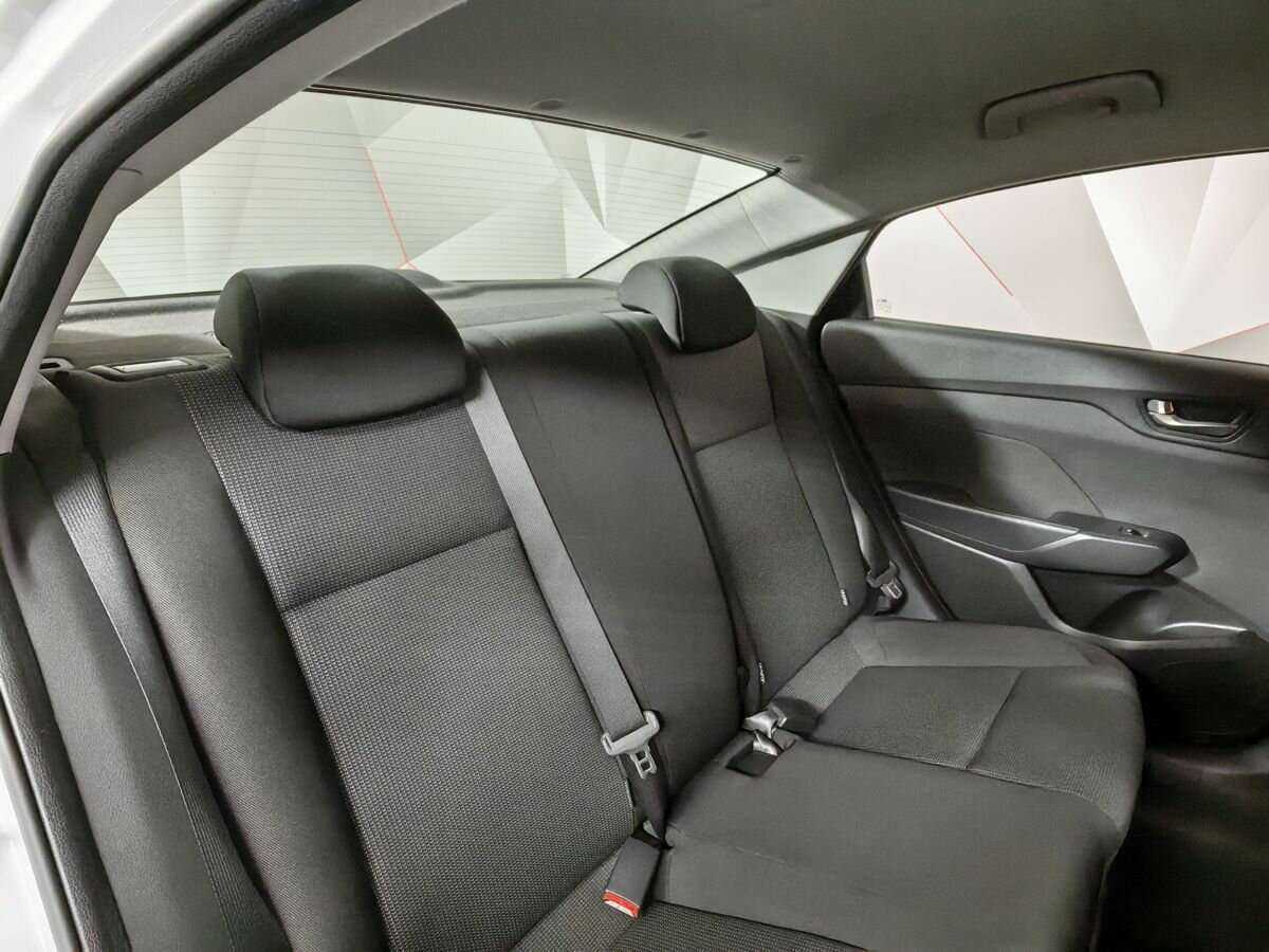 Hyundai Solaris с пробегом — 2019 год. Фото: #12