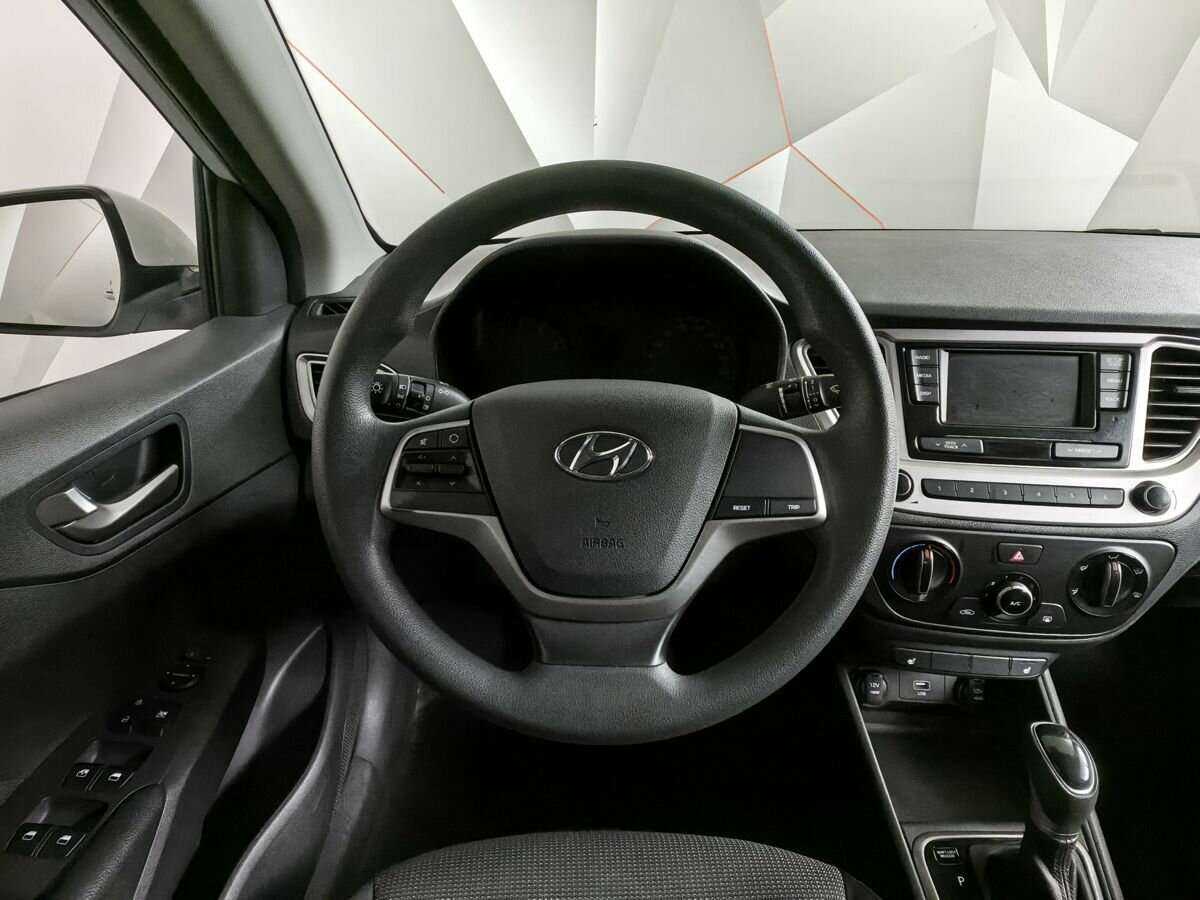 Hyundai Solaris с пробегом — 2019 год. Фото: #15