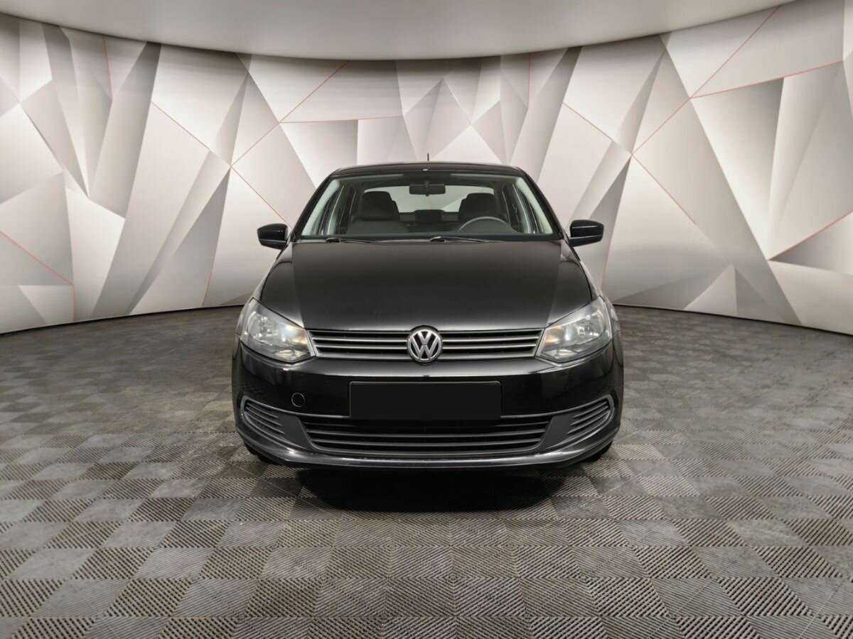 Volkswagen Polo с пробегом — 2013 год. Фото: #6