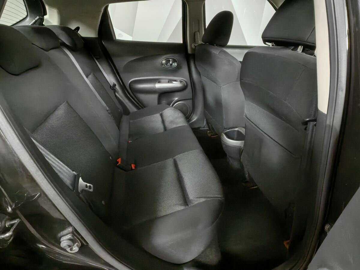 Nissan Juke с пробегом — 2012 год. Фото: #11