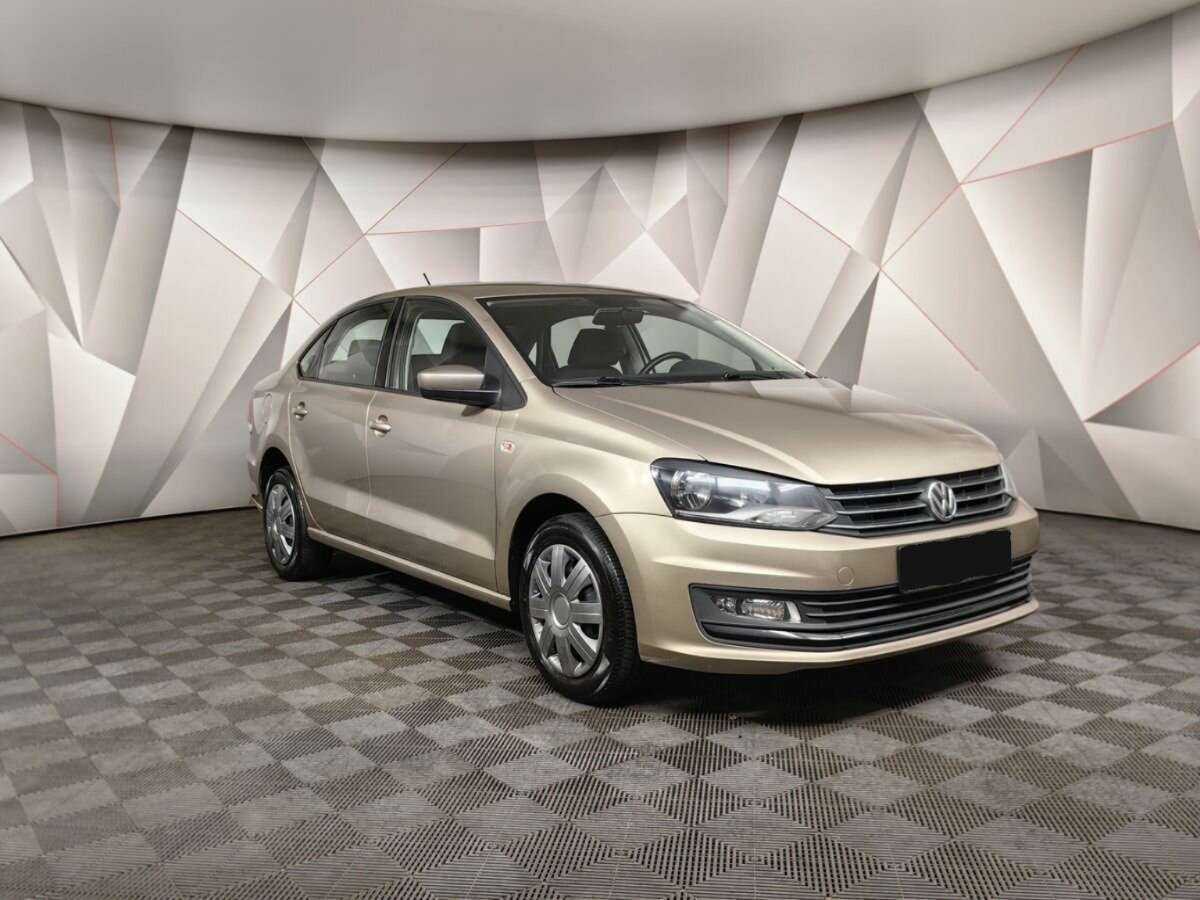 Volkswagen Polo с пробегом — 2016 год. Фото: #2