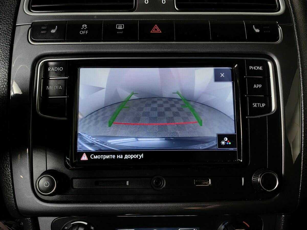 Volkswagen Polo с пробегом — 2018 год. Фото: #15