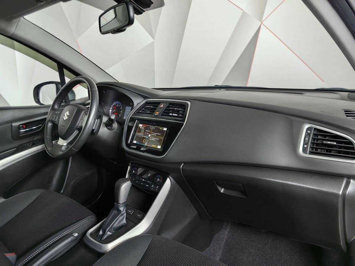 Suzuki SX4 с пробегом — 2021 год. Фото: #8