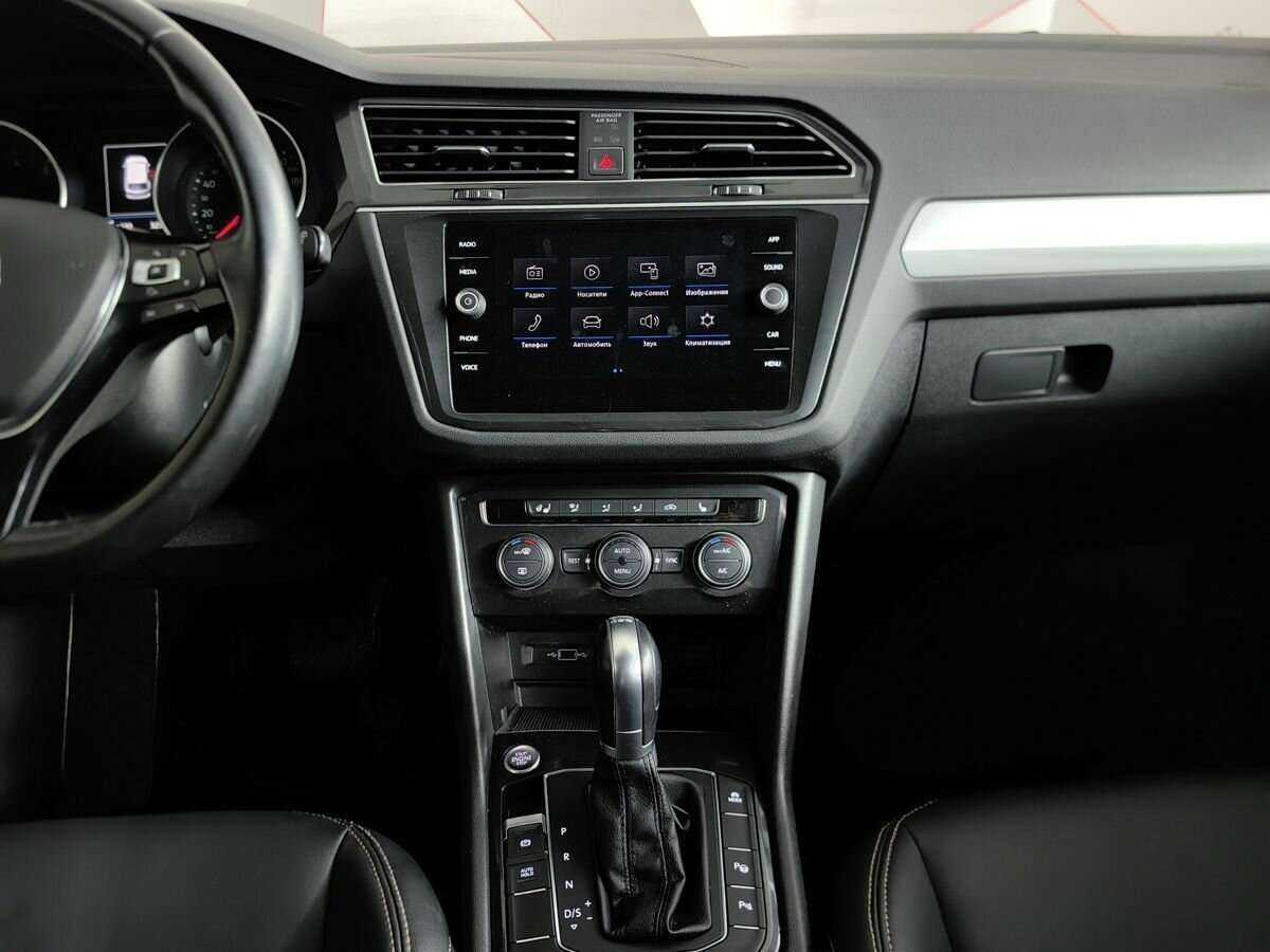 Volkswagen Tiguan с пробегом — 2018 год. Фото: #10