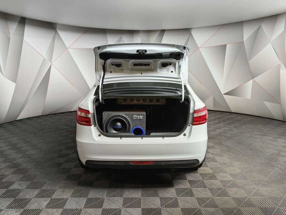 Lada (ВАЗ) Vesta с пробегом — 2018 год. Фото: #14