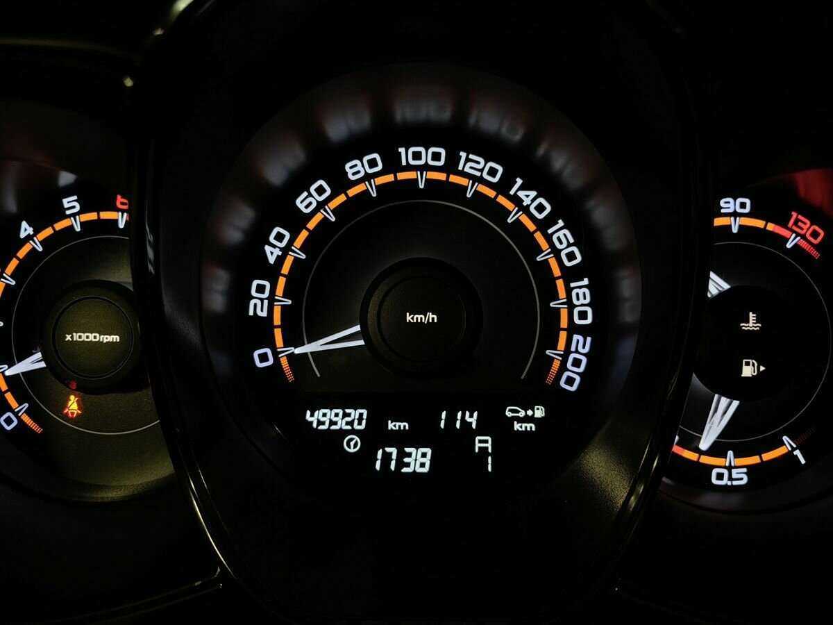 Lada (ВАЗ) Vesta с пробегом — 2018 год. Фото: #15