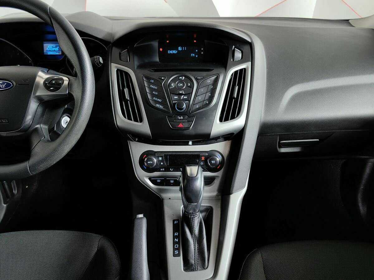 Ford Focus с пробегом — 2013 год. Фото: #10