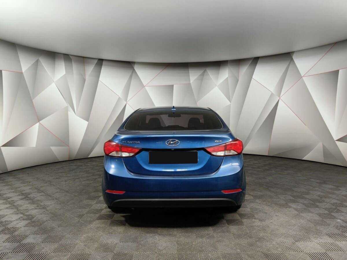 Hyundai Elantra с пробегом — 2015 год. Фото: #7