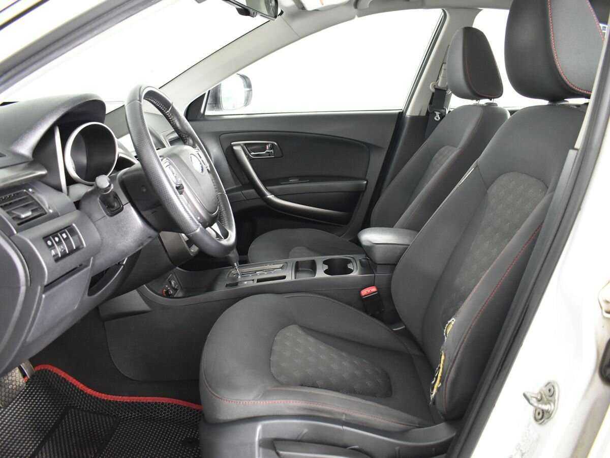 FAW Besturn X80 с пробегом — 2017 год. Фото: #9
