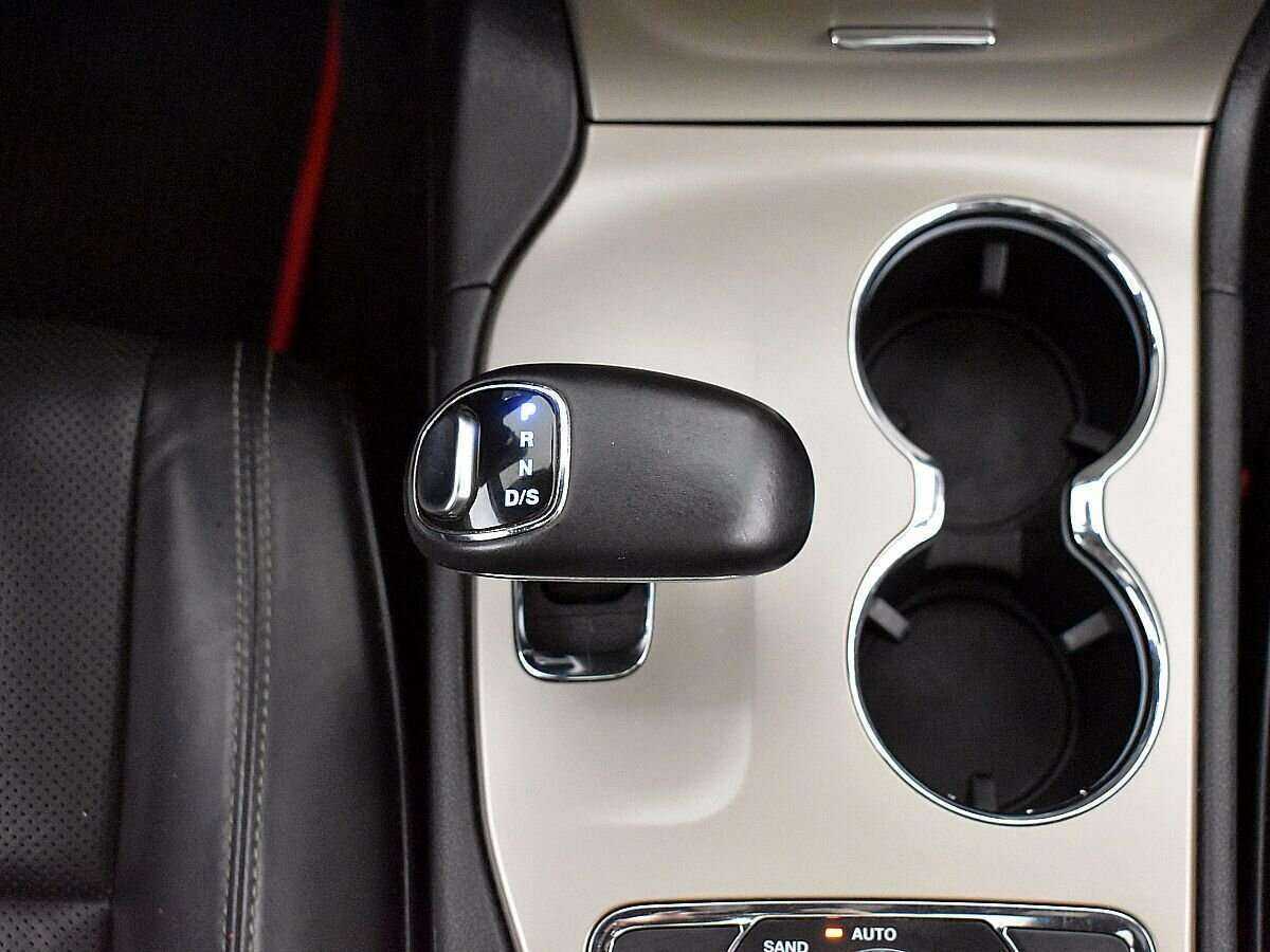 Jeep Grand Cherokee с пробегом — 2014 год. Фото: #13