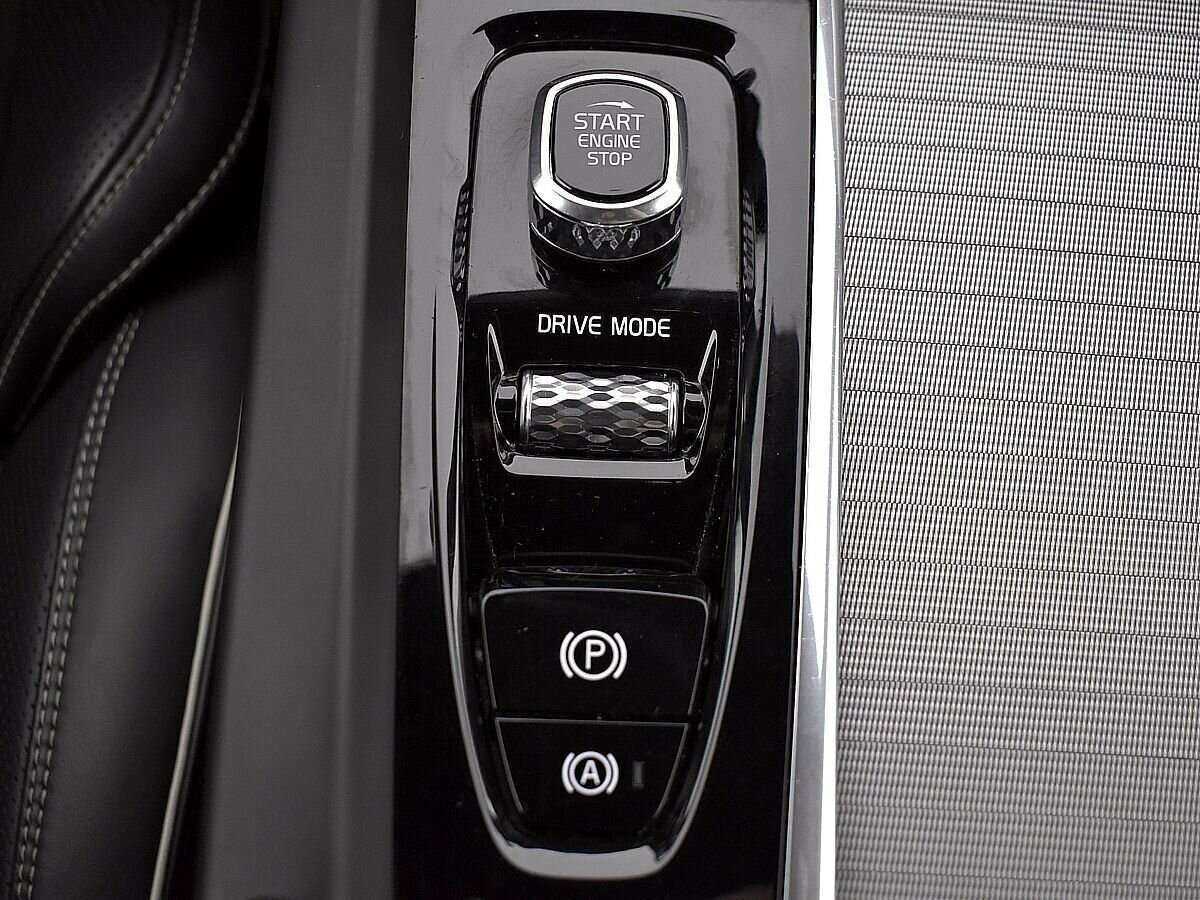 Volvo XC60 с пробегом — 2018 год. Фото: #17