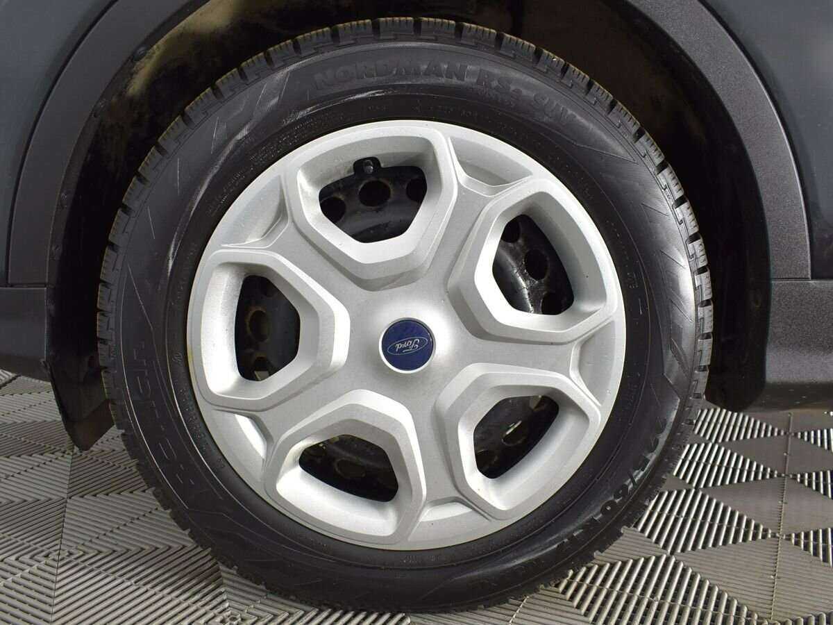 Ford Kuga с пробегом — 2017 год. Фото: #6