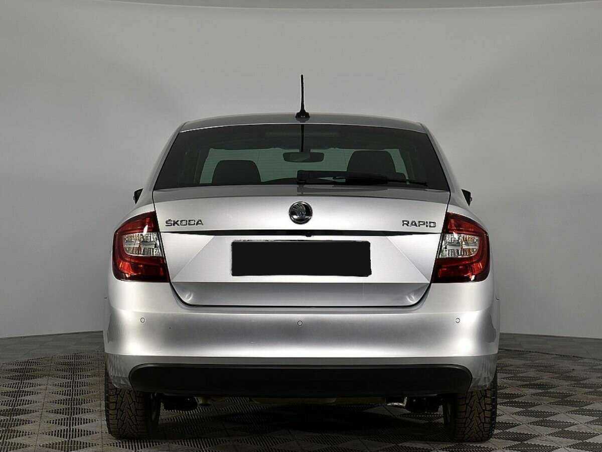 Skoda Rapid с пробегом — 2019 год. Фото: #3