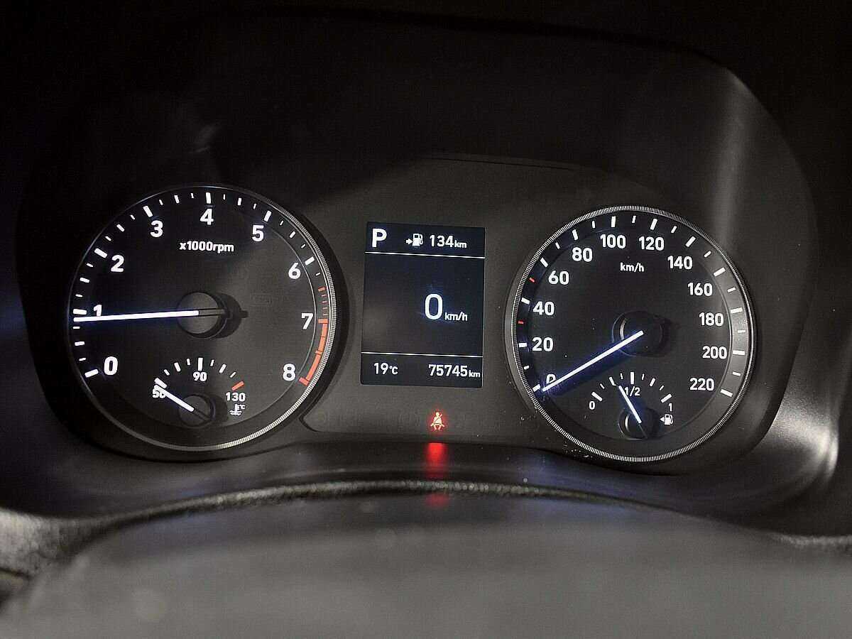 Hyundai Solaris с пробегом — 2018 год. Фото: #9