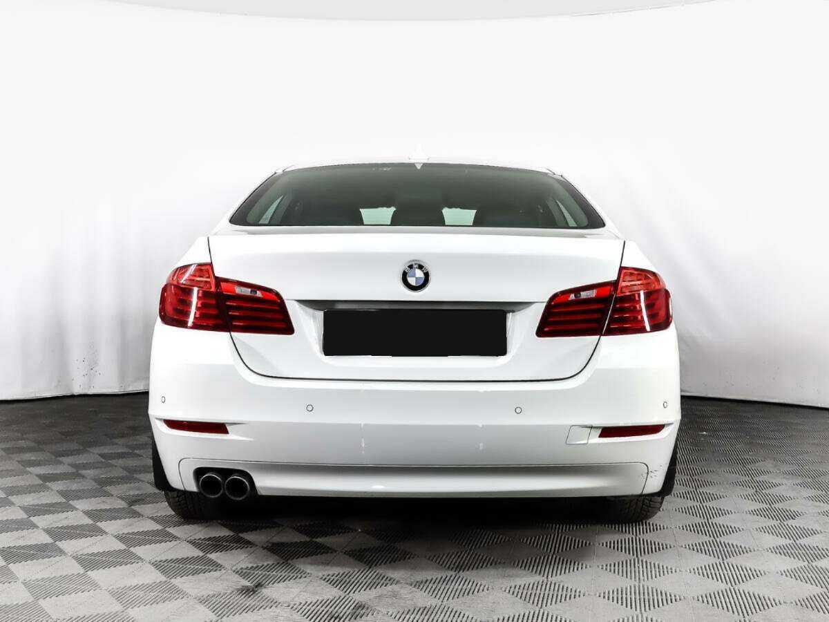 BMW 5 серии с пробегом — 2015 год. Фото: #4