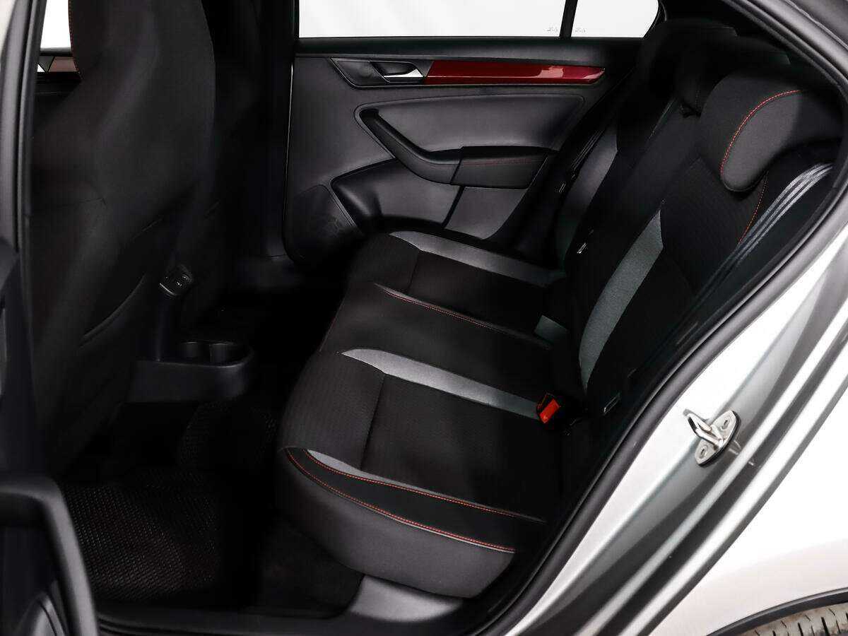 Volkswagen Polo с пробегом — 2021 год. Фото: #9