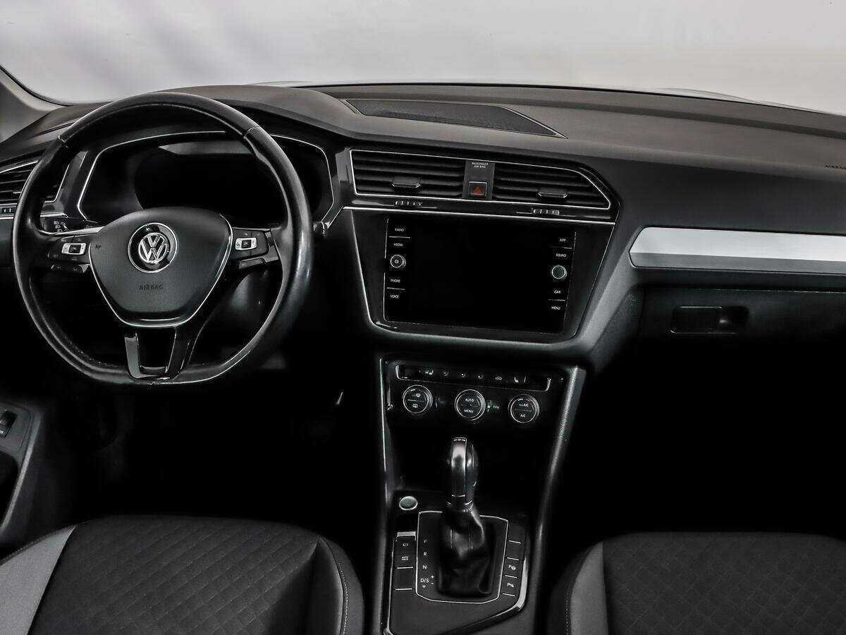 Volkswagen Tiguan с пробегом — 2017 год. Фото: #12