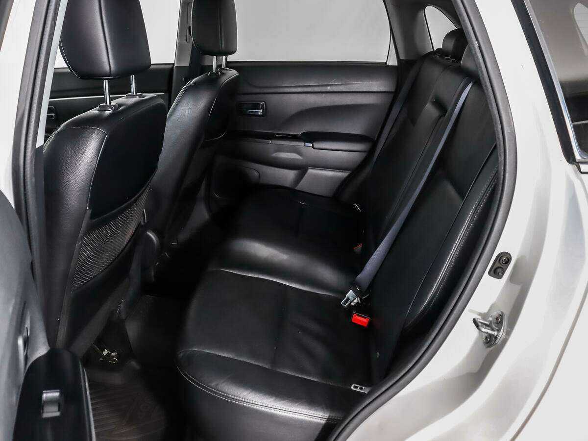 Peugeot 4008 с пробегом — 2012 год. Фото: #11