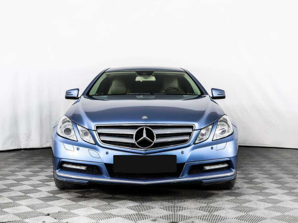 Mercedes-Benz E-Класс с пробегом — 2012 год. Фото: #1